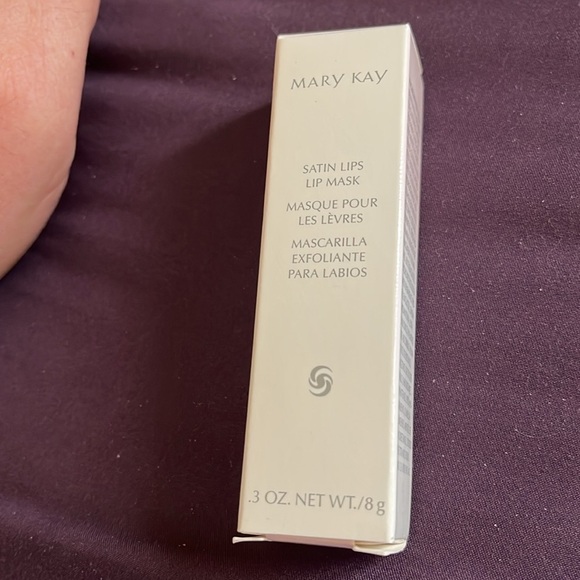 Mary Kay Satin Lip Mask - Picture 6 of 7
